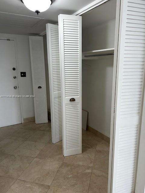 Small Image of 5401 COLLINS AVE #1512, Miami Beach Number 18