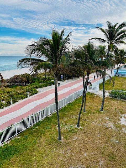 Small Image of 5401 COLLINS AVE #1512, Miami Beach Number 24