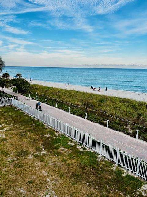 Small Image of 5401 COLLINS AVE #1512, Miami Beach Number 25