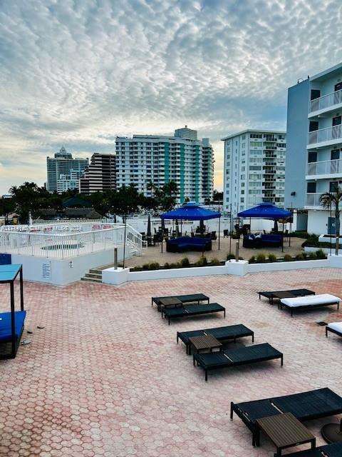 Small Image of 5401 COLLINS AVE #1512, Miami Beach Number 26