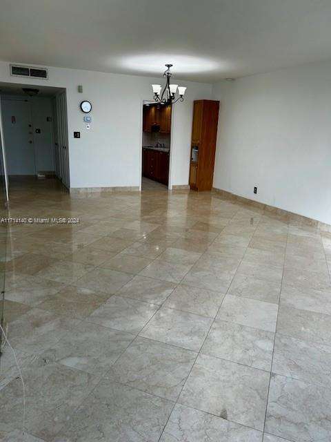 Small Image of 5401 COLLINS AVE #1512, Miami Beach Number 3