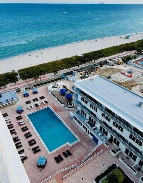 Small Image of 5401 COLLINS AVE #1512, Miami Beach Number 9