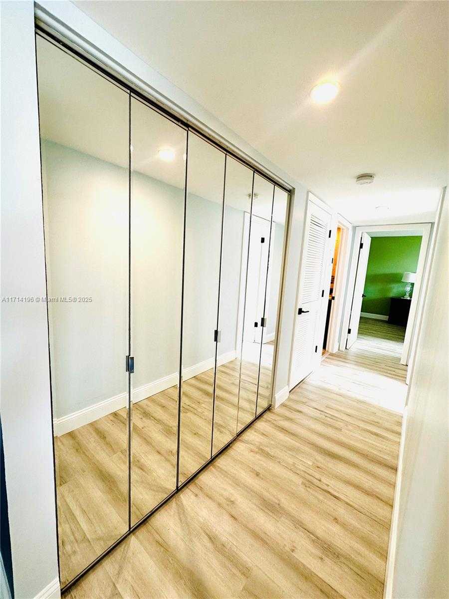 Small Image of 1501 SOUTH OCEAN DR #1105, Hollywood Number 13