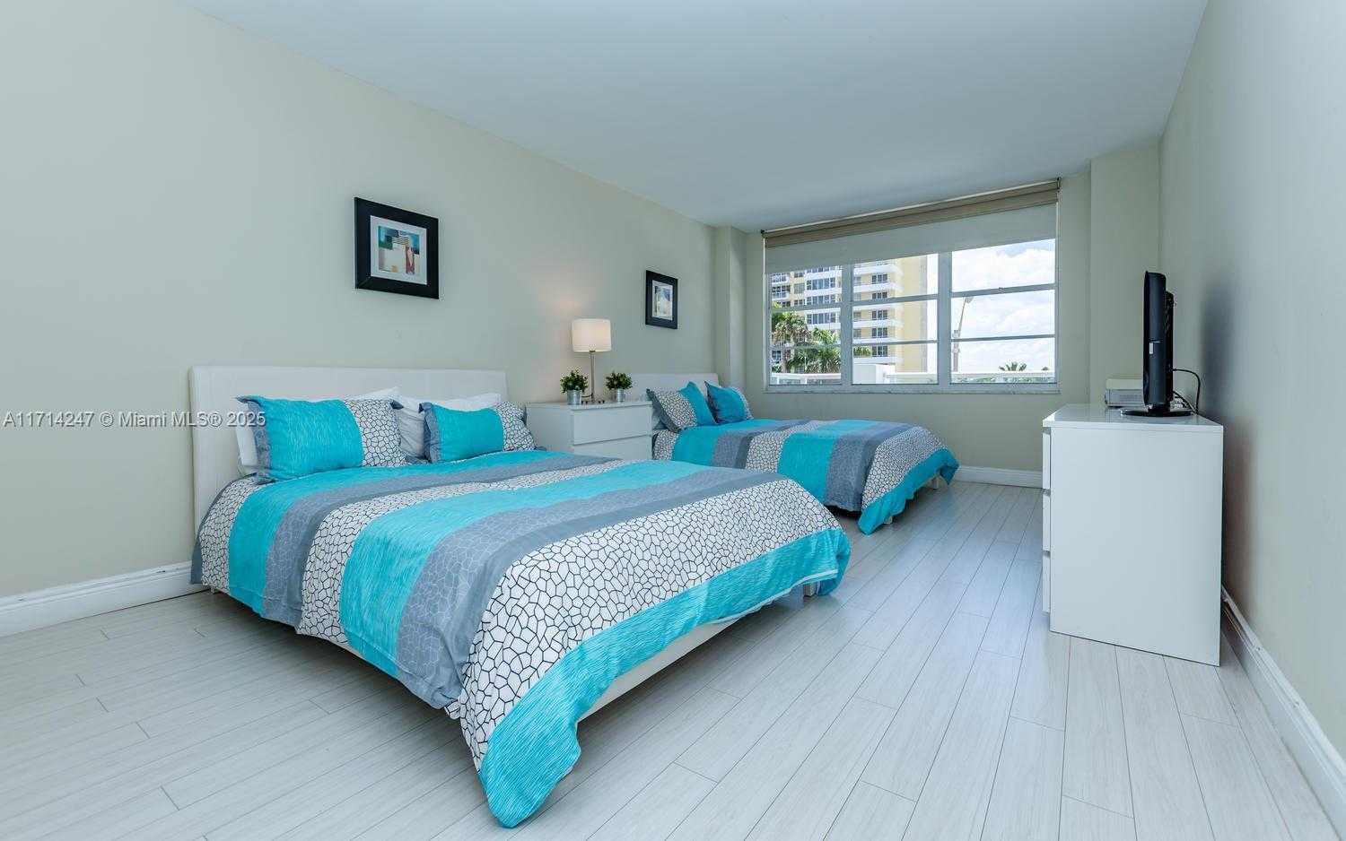 Small Image of 5601 COLLINS AVE #420, Miami Beach Number 11