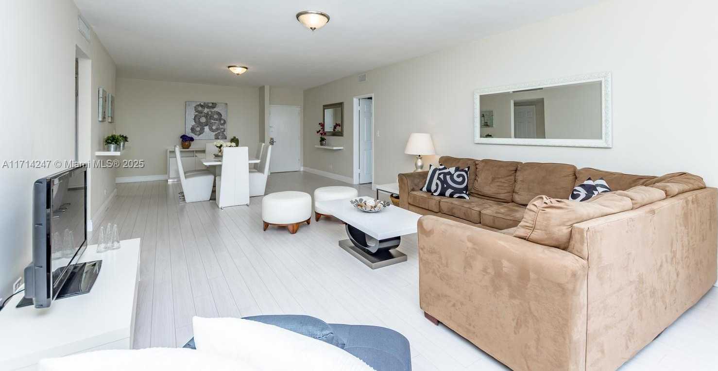 Small Image of 5601 COLLINS AVE #420, Miami Beach Number 4
