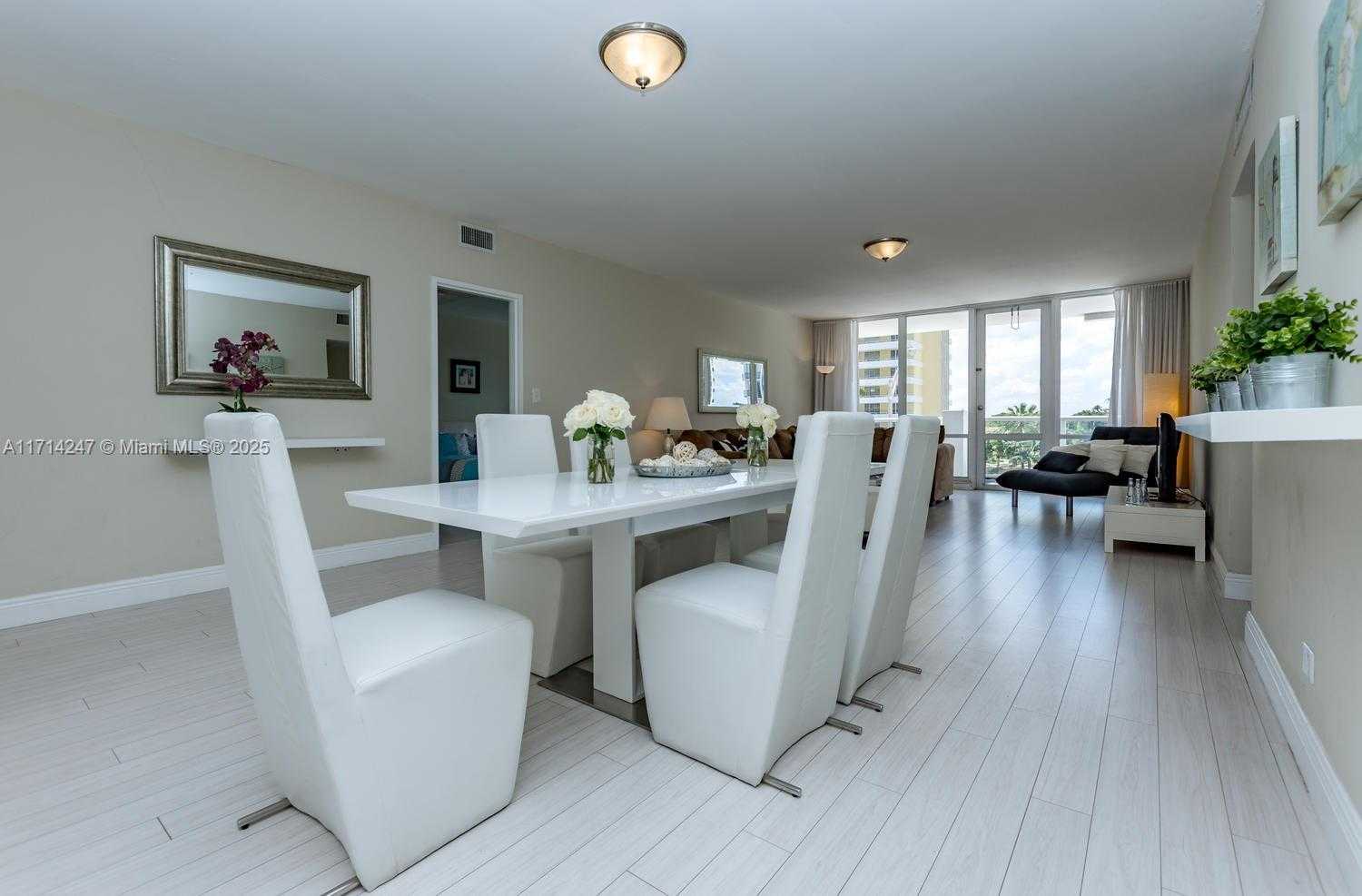 Small Image of 5601 COLLINS AVE #420, Miami Beach Number 7