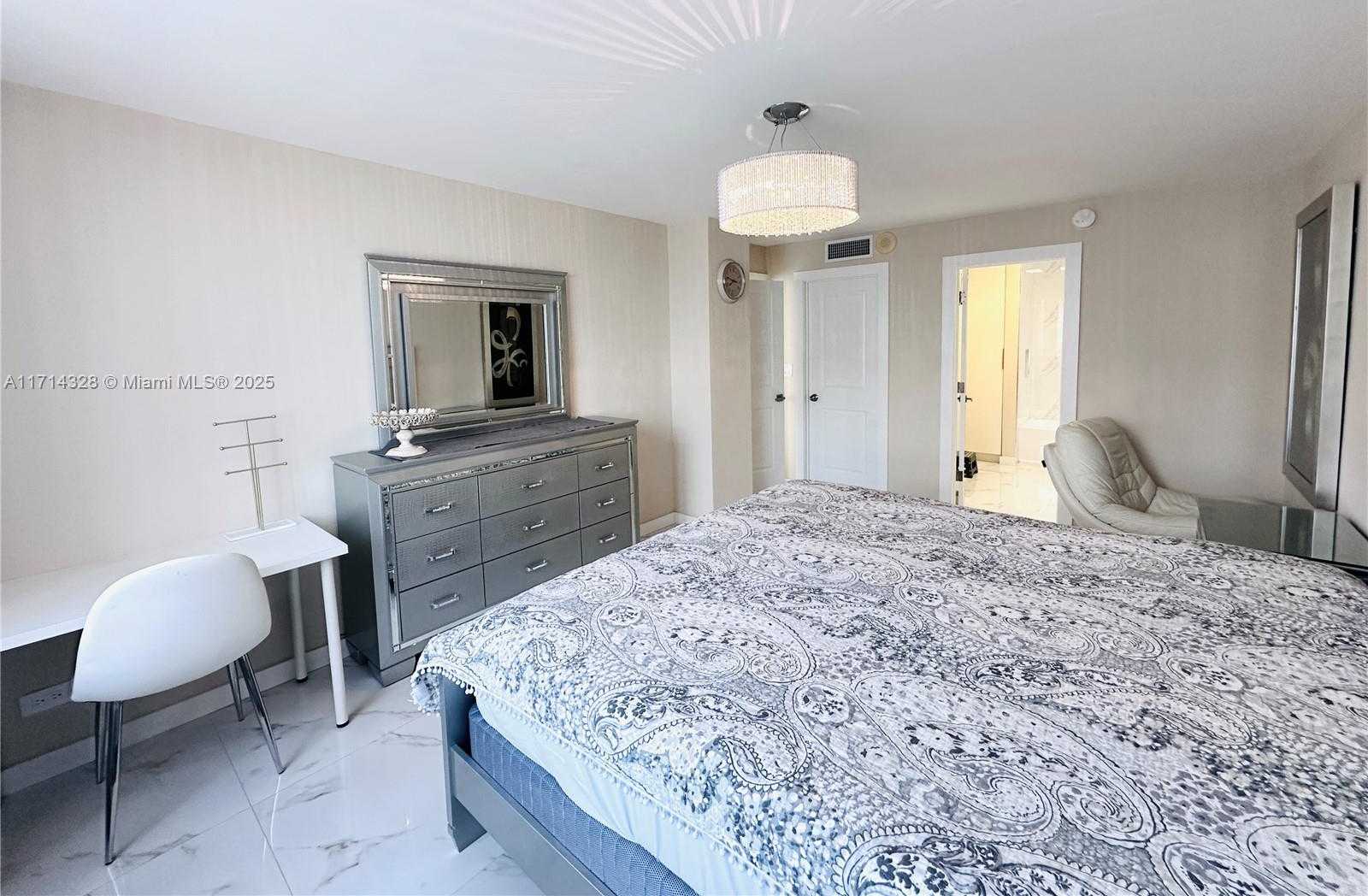 Small Image of 251 174TH ST #1809, Sunny Isles Beach Number 13