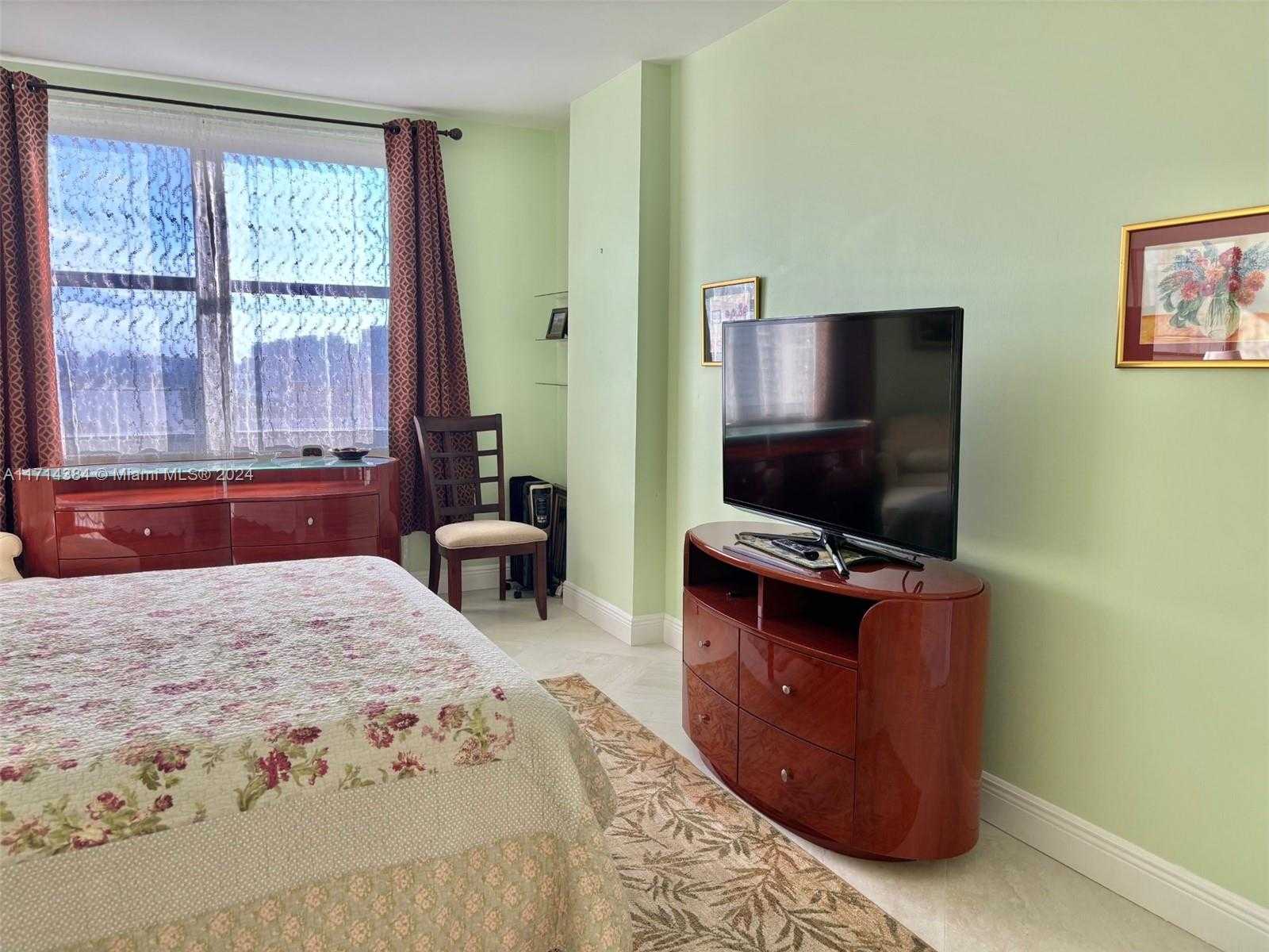 Small Image of 1985 S Ocean Dr, Hallandale Beach, FL 33009, USA Number 23