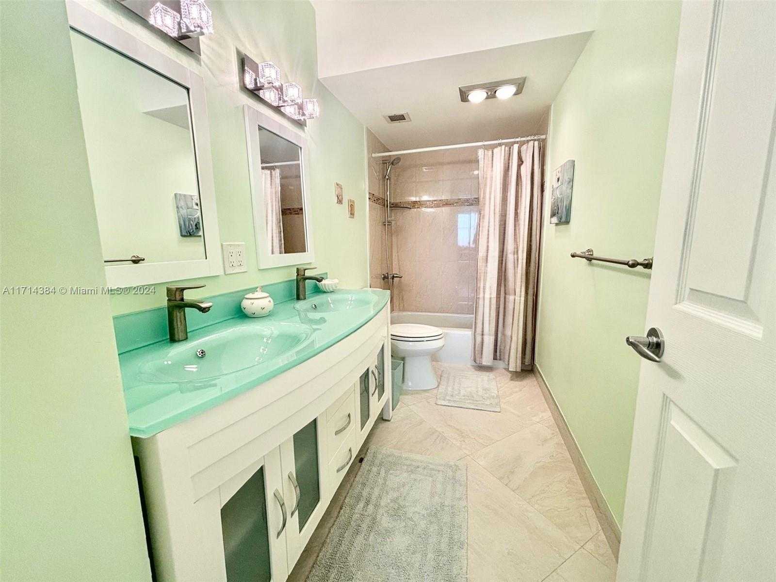 Small Image of 1985 S Ocean Dr, Hallandale Beach, FL 33009, USA Number 25