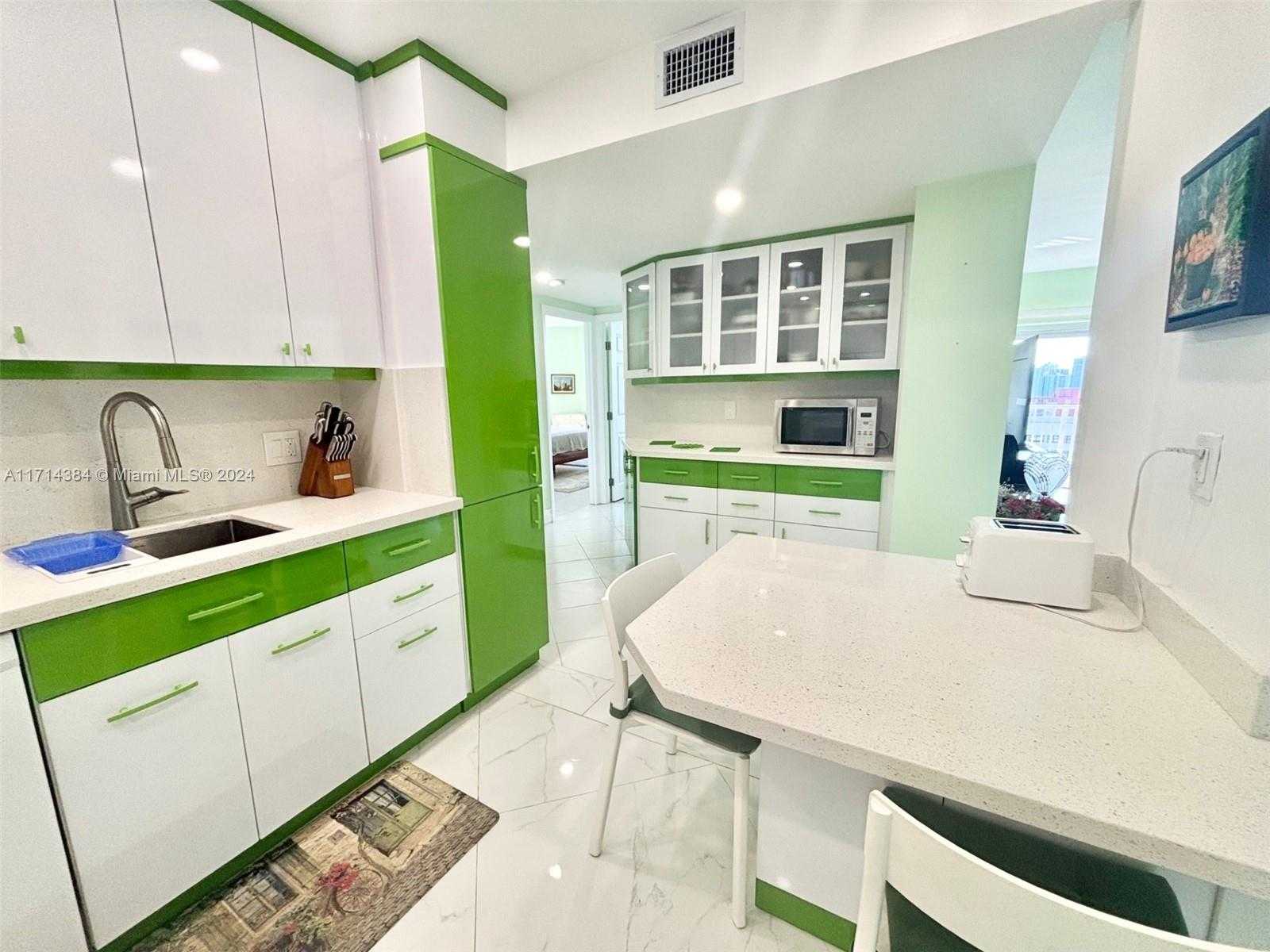 Small Image of 1985 S Ocean Dr, Hallandale Beach, FL 33009, USA Number 3