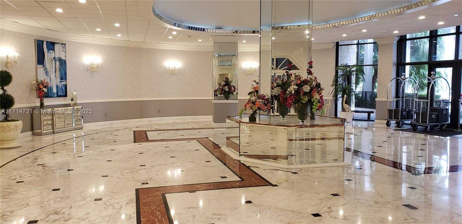 Small Image of 3800 SOUTH OCEAN DR #425, Hollywood Number 2
