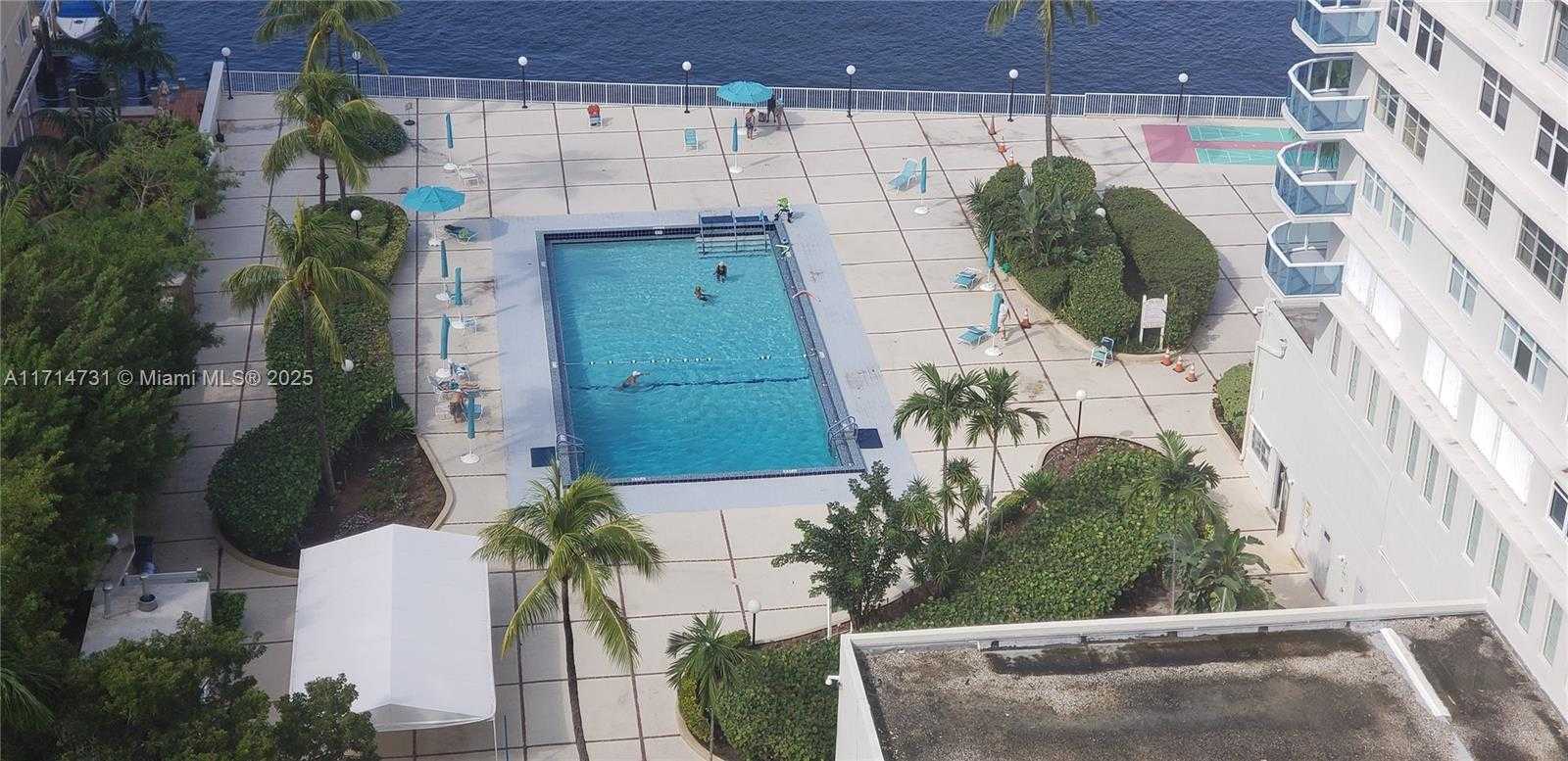 Small Image of 3800 SOUTH OCEAN DR #425, Hollywood Number 4