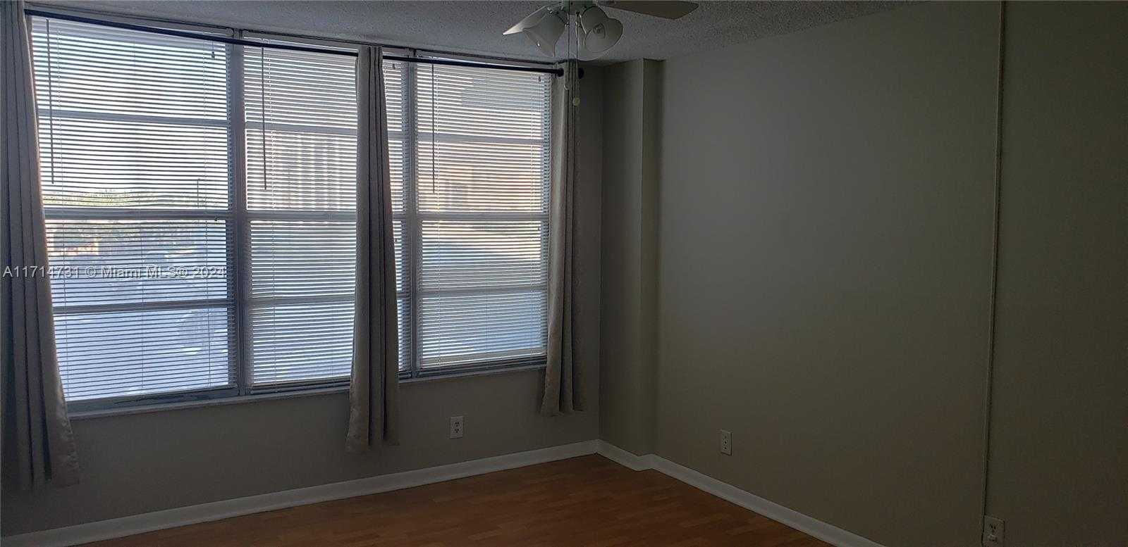 Small Image of 3800 SOUTH OCEAN DR #425, Hollywood Number 7
