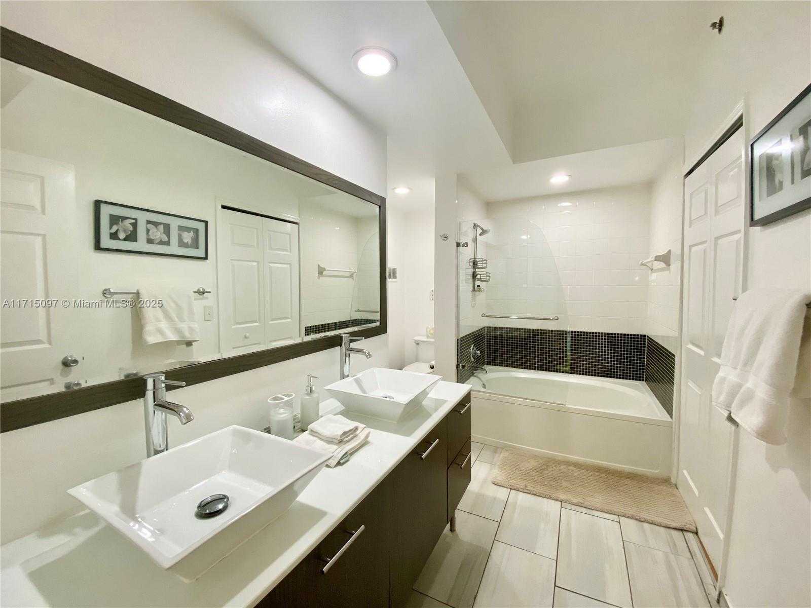 Small Image of 3165 NORTH EAST 184TH ST #6203, Aventura Number 21