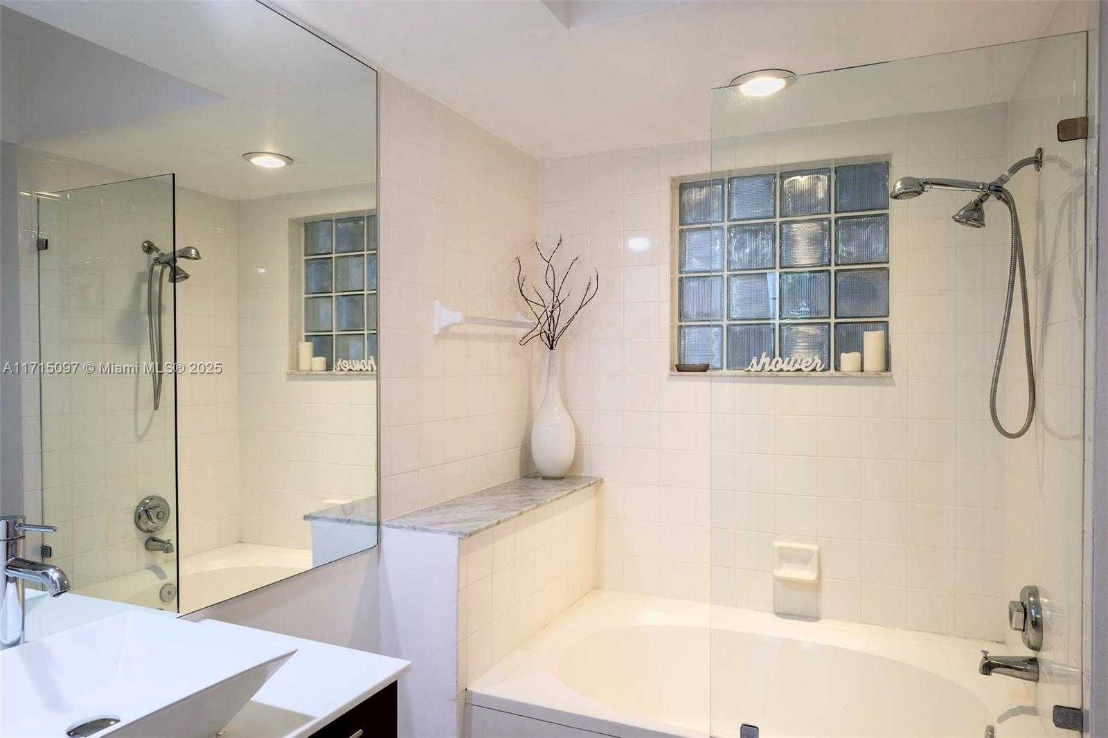 Small Image of 3165 NORTH EAST 184TH ST #6203, Aventura Number 26