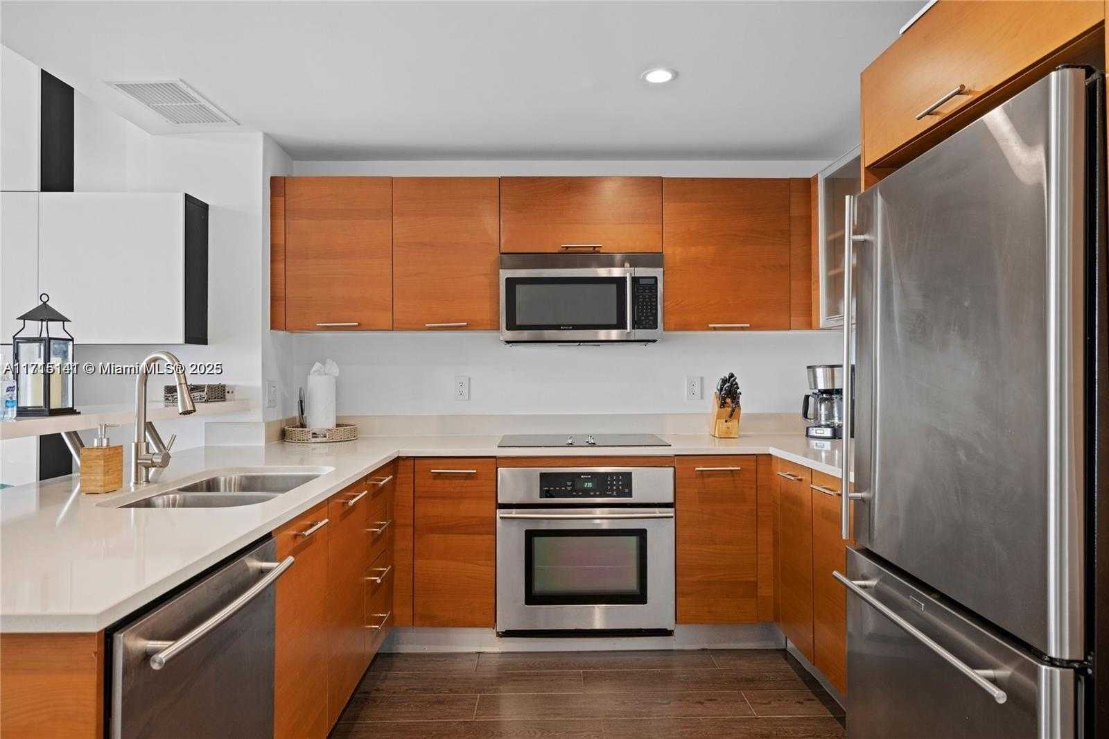Small Image of 3250 NORTH EAST 1ST #1006, Miami Number 11