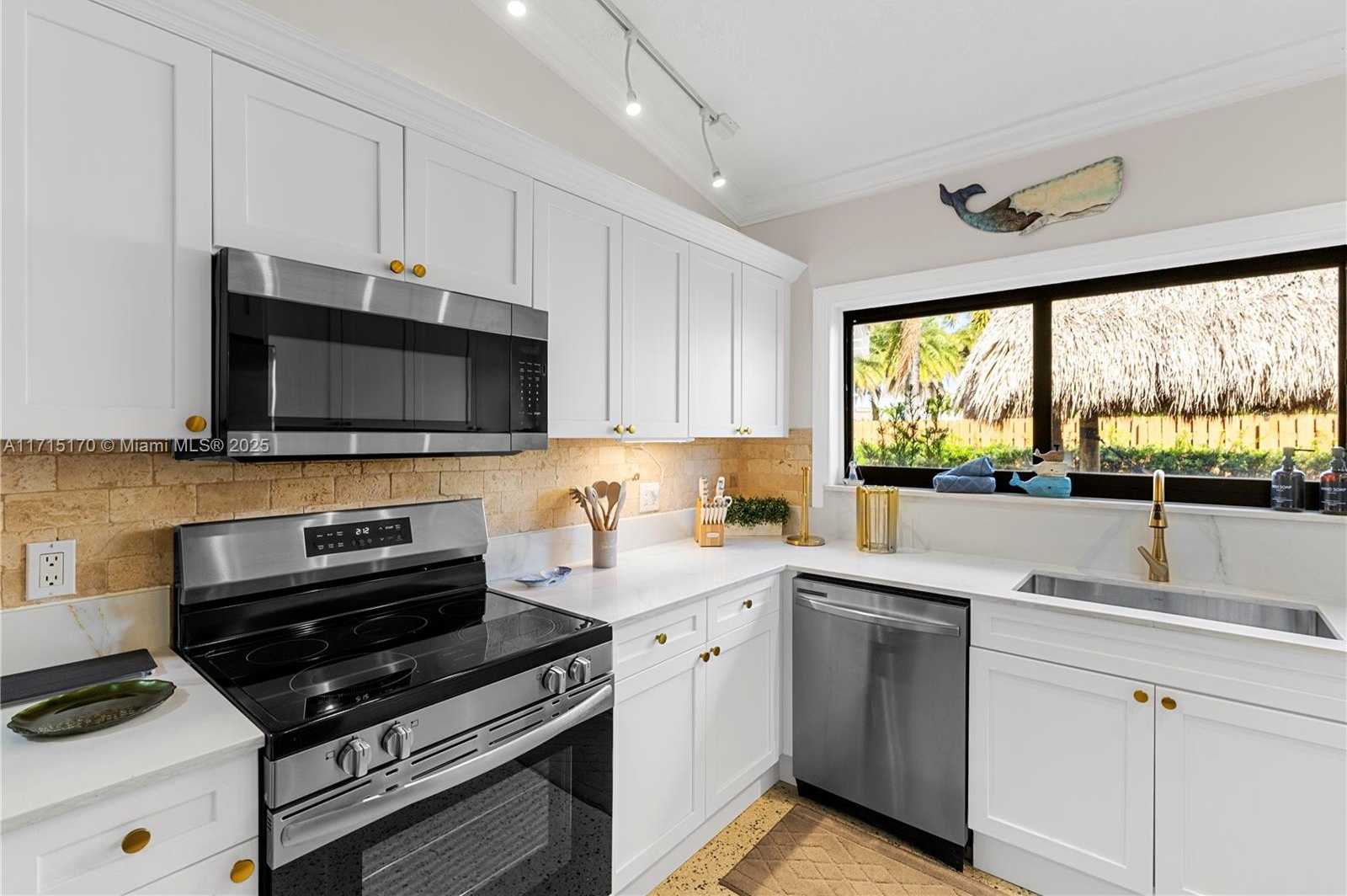 Small Image of 1457 SOUTH EAST 7TH ST, Deerfield Beach Number 11