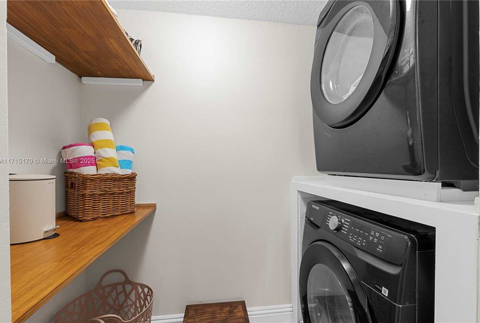 Small Image of 1457 SOUTH EAST 7TH ST, Deerfield Beach Number 13