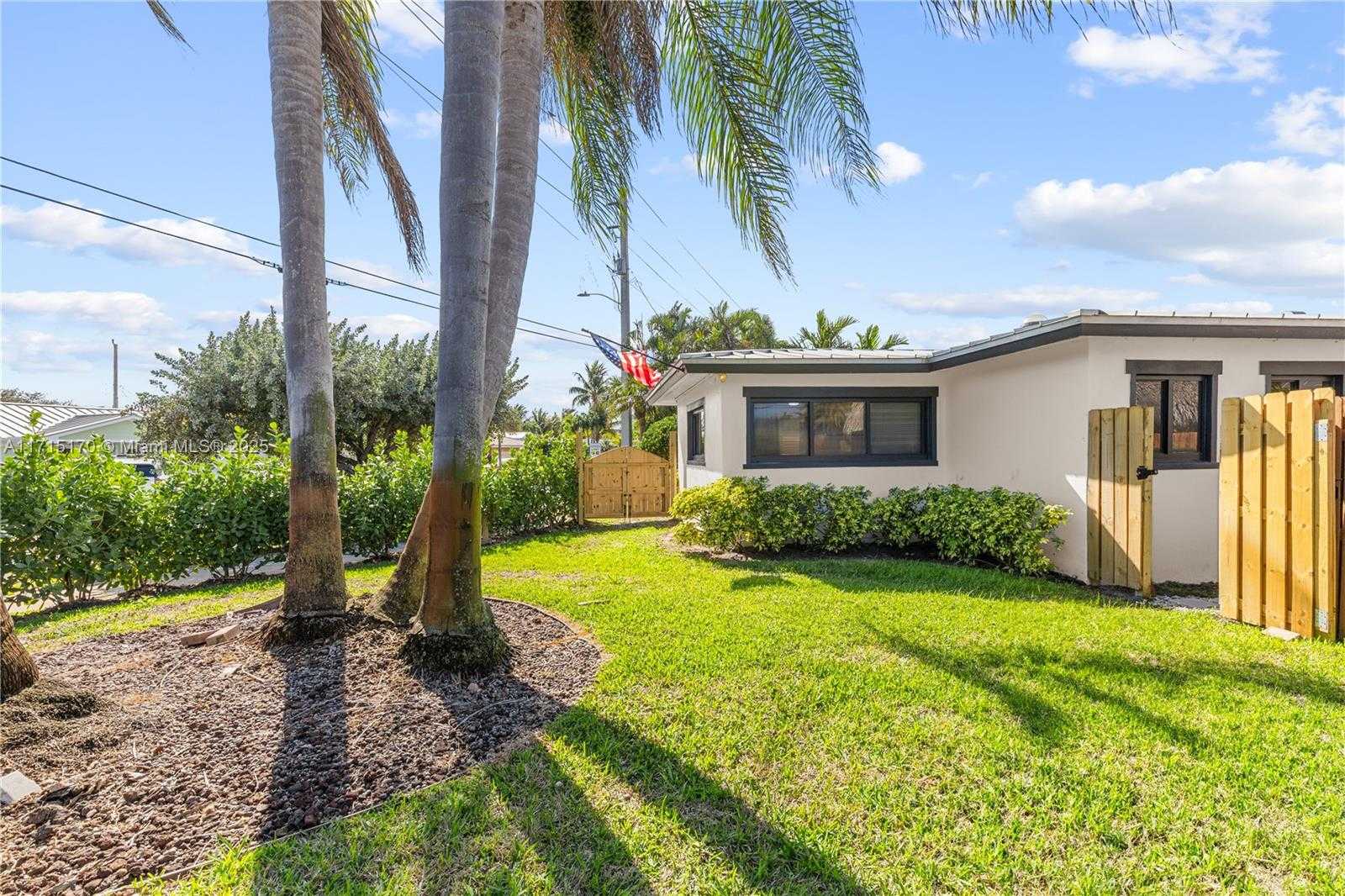 Small Image of 1457 SOUTH EAST 7TH ST, Deerfield Beach Number 9