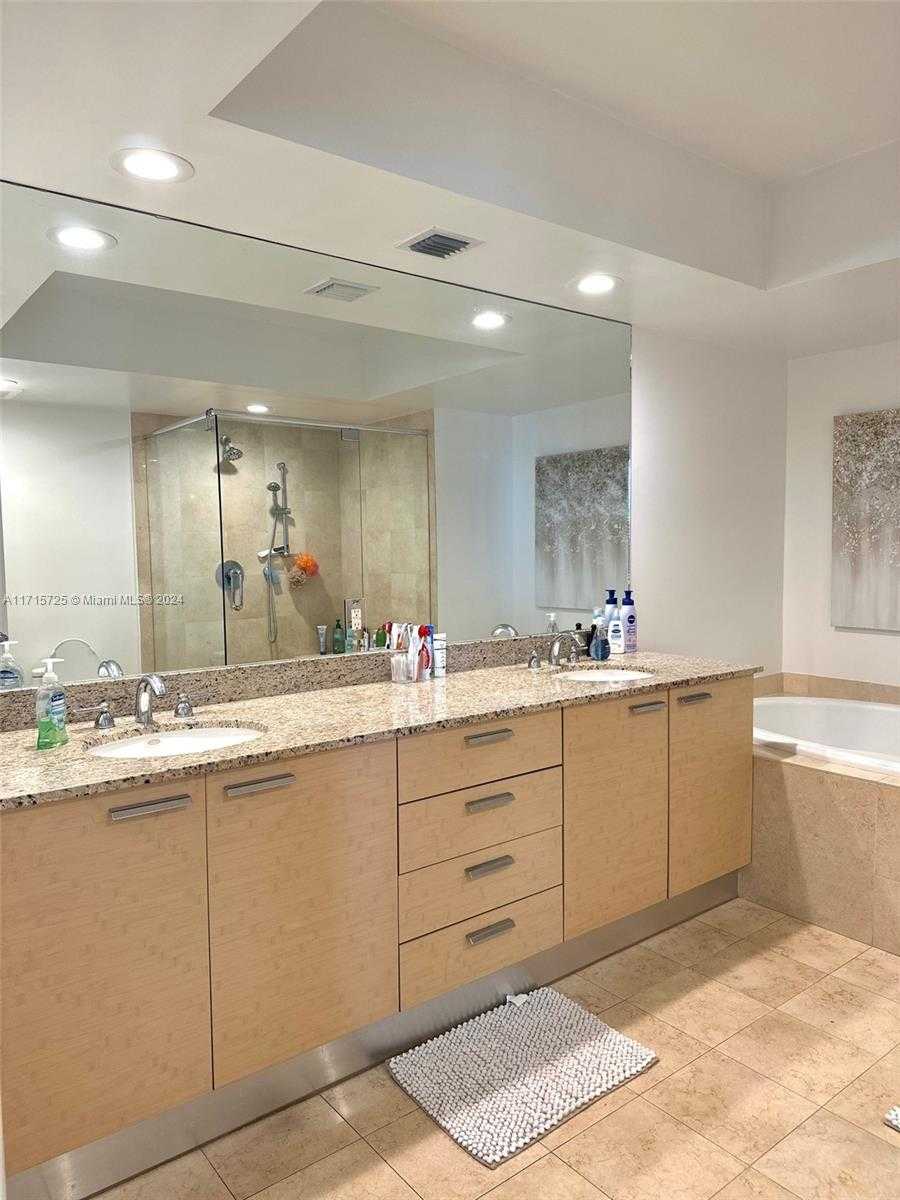 Small Image of 1850 SOUTH OCEAN DR #3310, Hallandale Beach Number 15