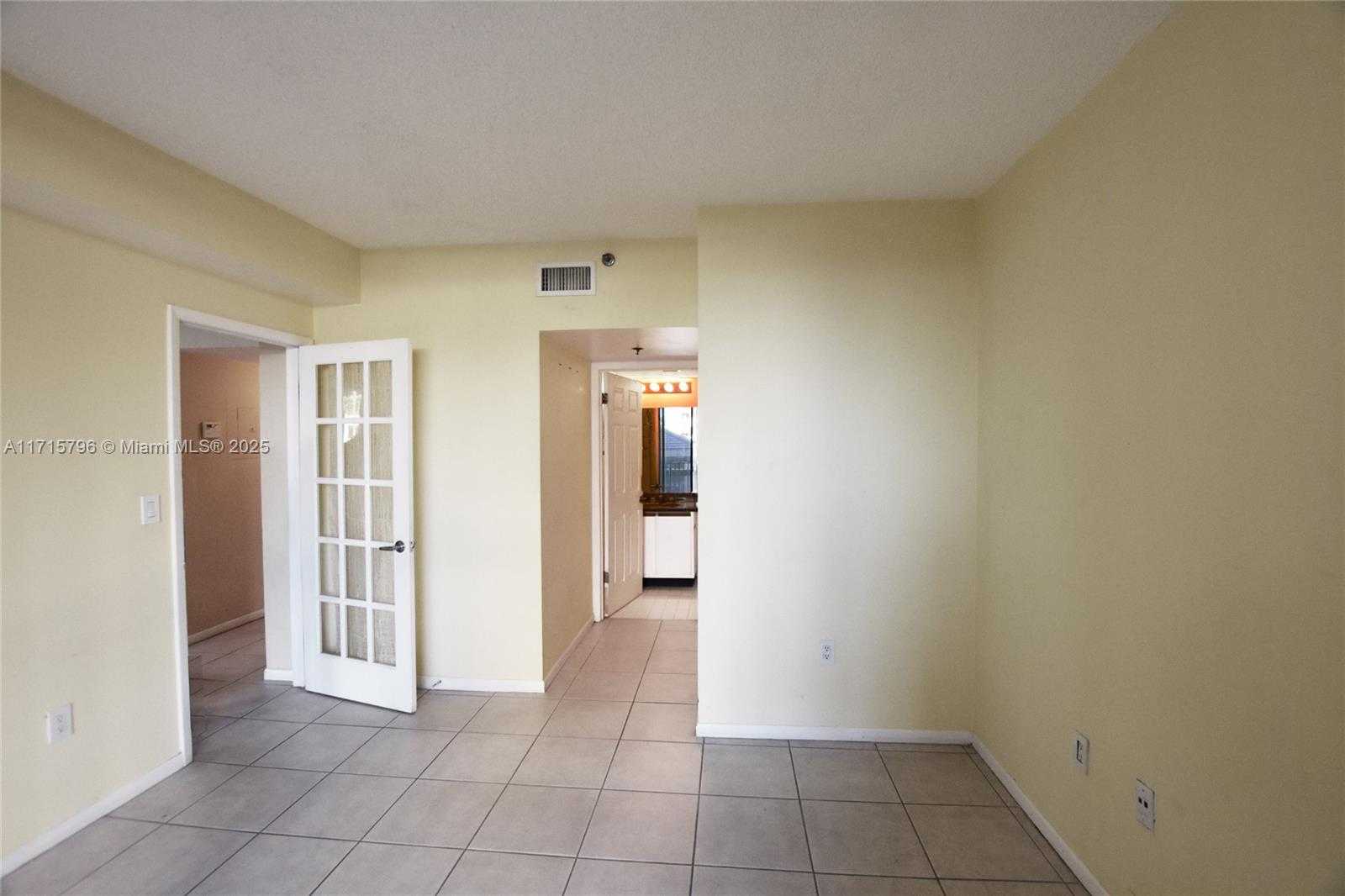 Small Image of 540 BRICKELL KEY DR #404, Miami Number 15