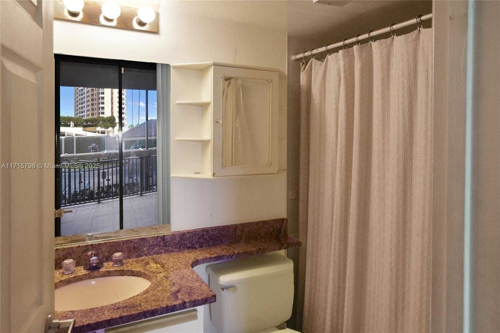 Small Image of 540 BRICKELL KEY DR #404, Miami Number 16