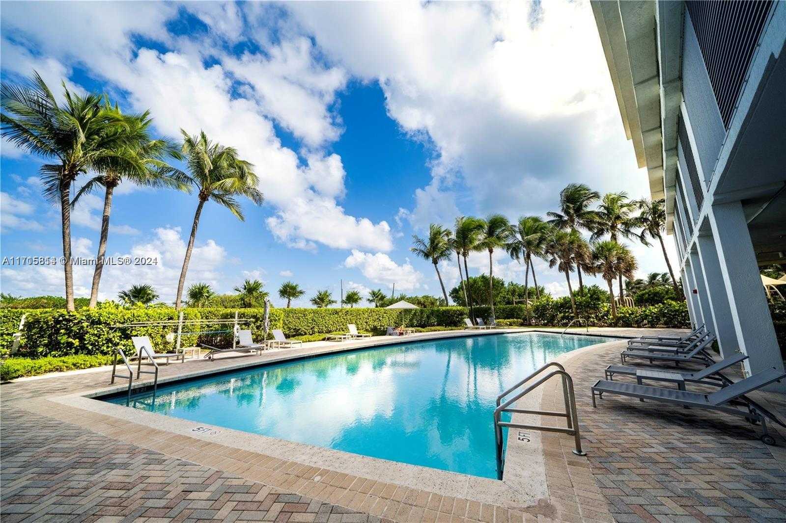 Small Image of 6515 COLLINS AVE #702, Miami Beach Number 26