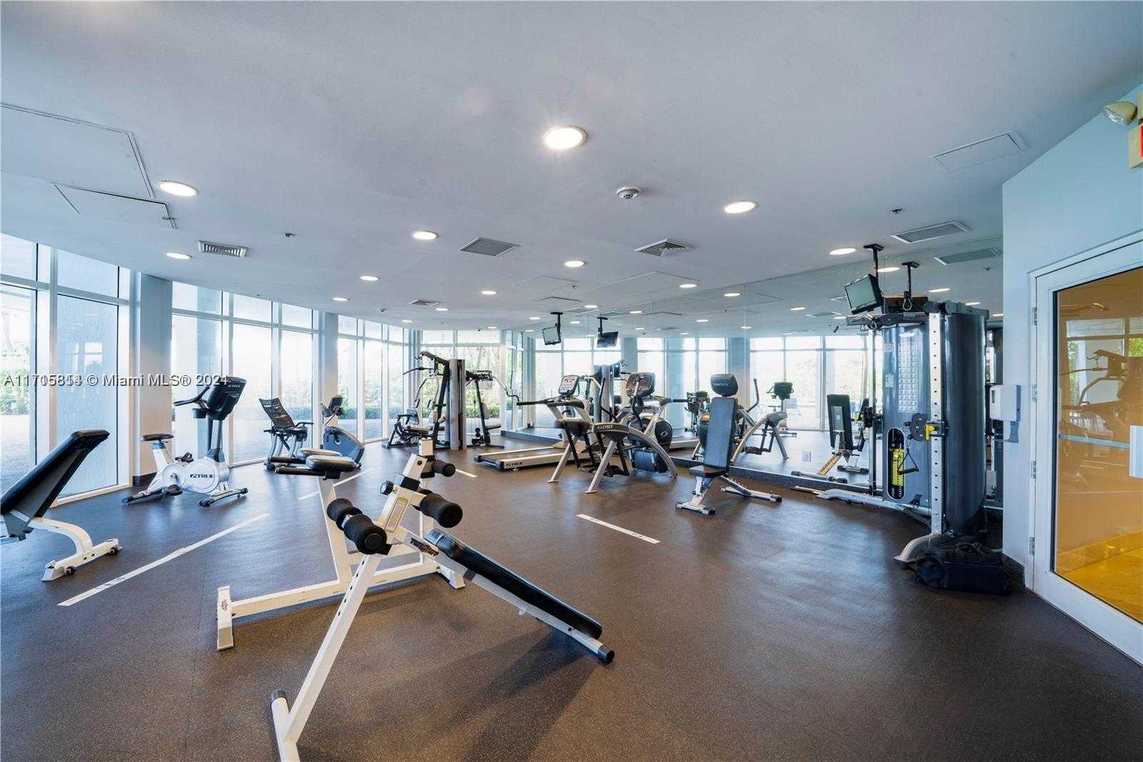Small Image of 6515 COLLINS AVE #702, Miami Beach Number 27