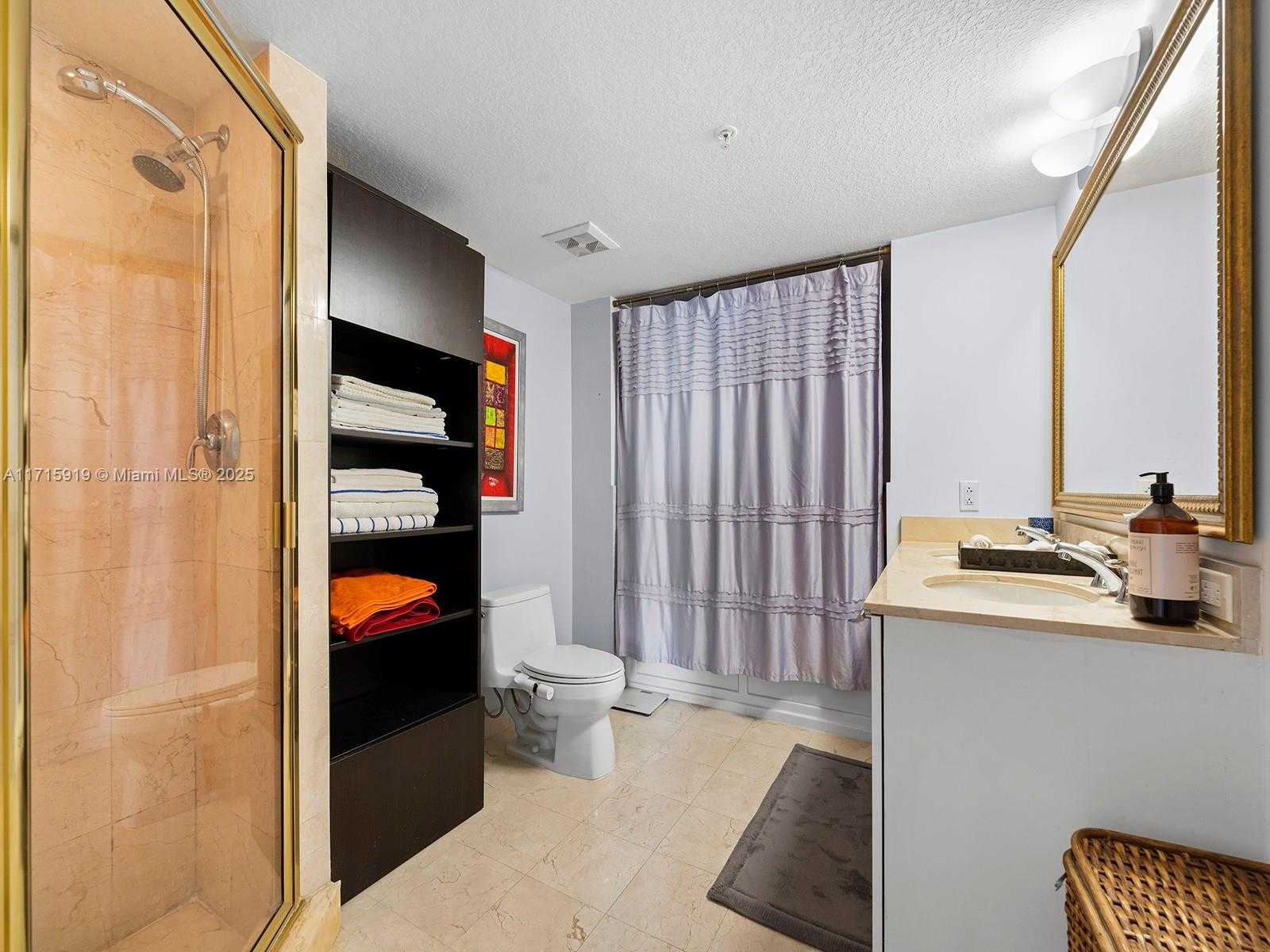 Small Image of 1800 NORTH BAYSHORE DR #2211, Miami Number 15
