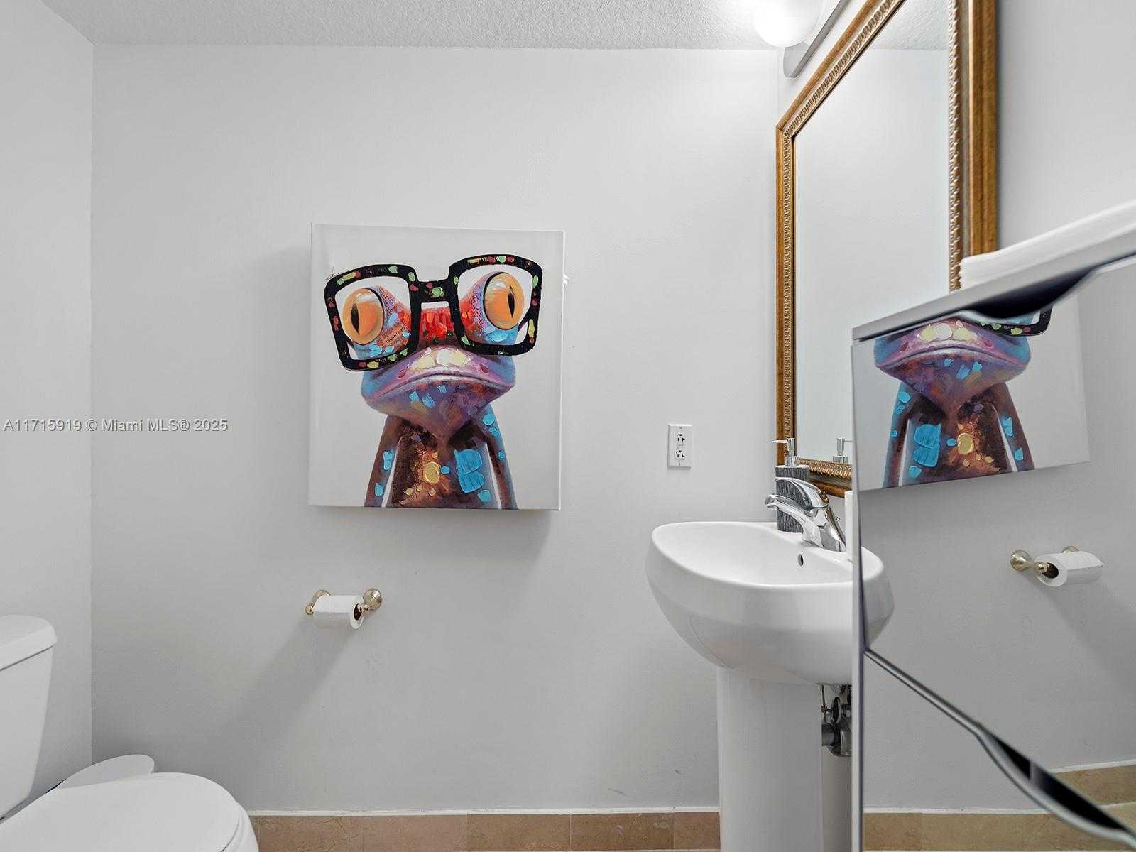 Small Image of 1800 NORTH BAYSHORE DR #2211, Miami Number 17