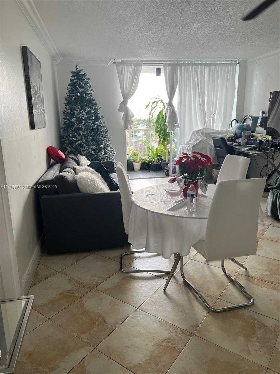 Small Image of 2000 NORTH EAST 135TH ST #707, North Miami Number 11