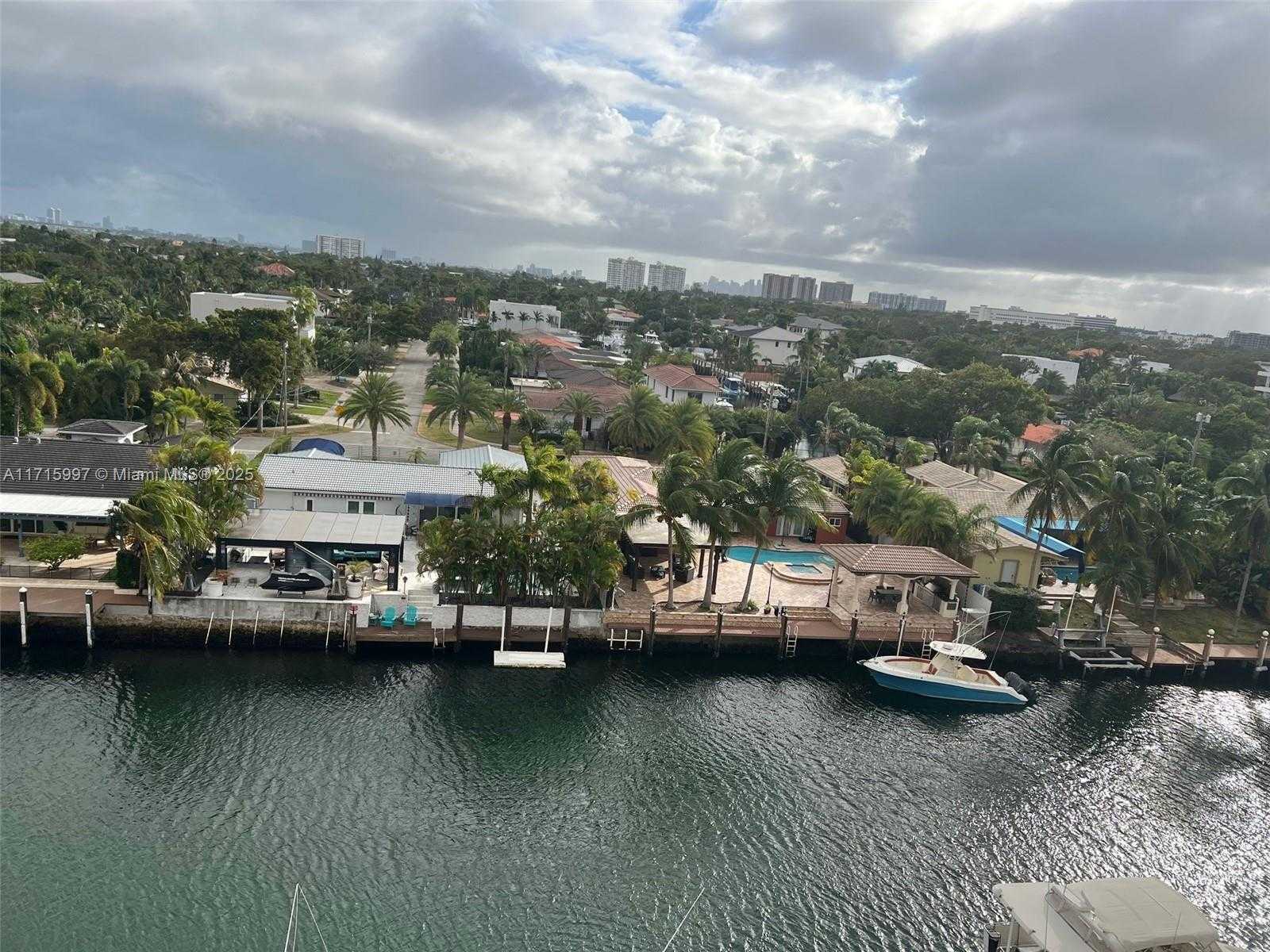 Small Image of 2000 NORTH EAST 135TH ST #707, North Miami Number 20