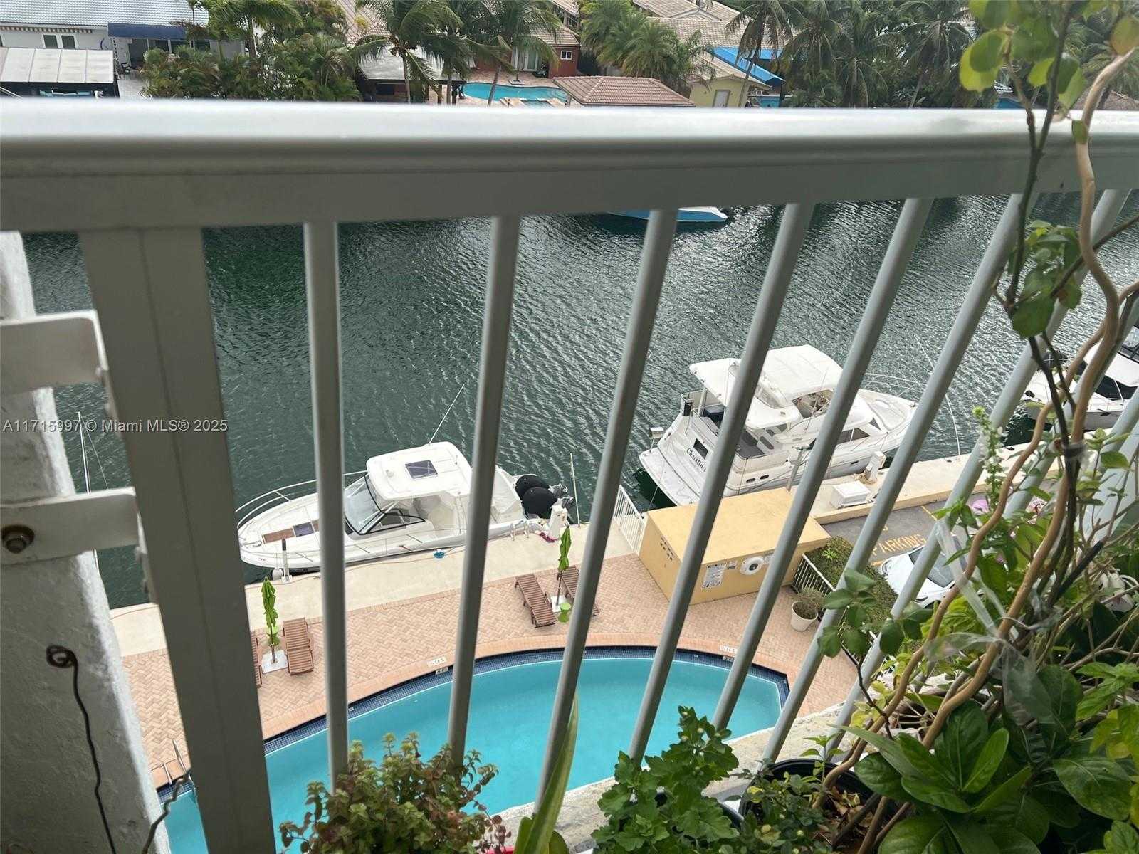 Small Image of 2000 NORTH EAST 135TH ST #707, North Miami Number 5
