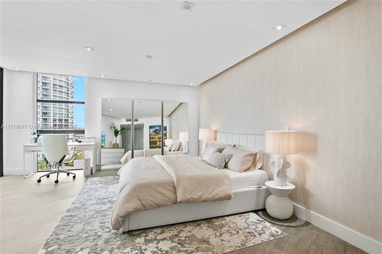 Small Image of 20281 EAST COUNTRY CLUB DR #808, Aventura Number 26