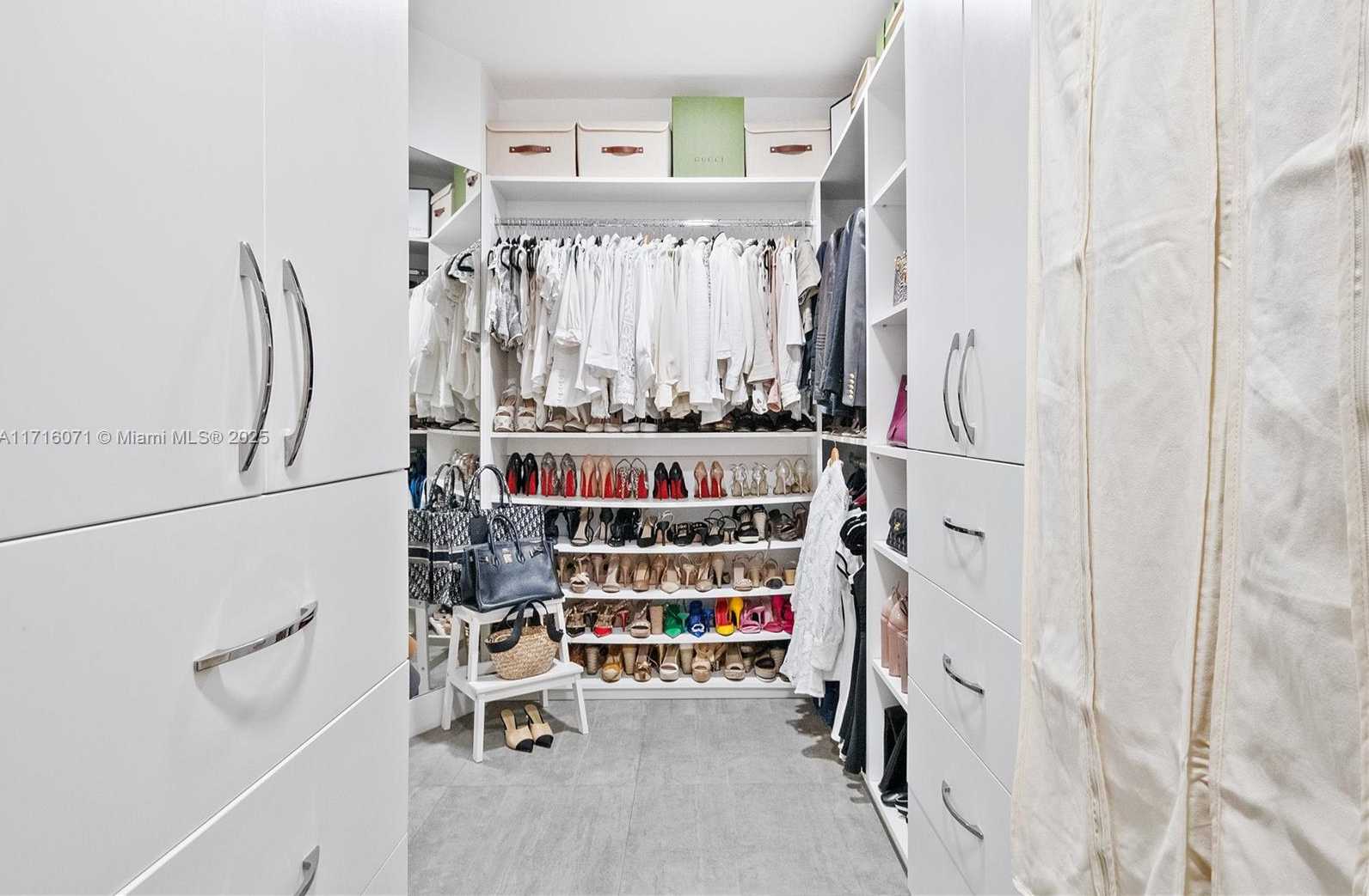 Small Image of 20281 EAST COUNTRY CLUB DR #808, Aventura Number 32