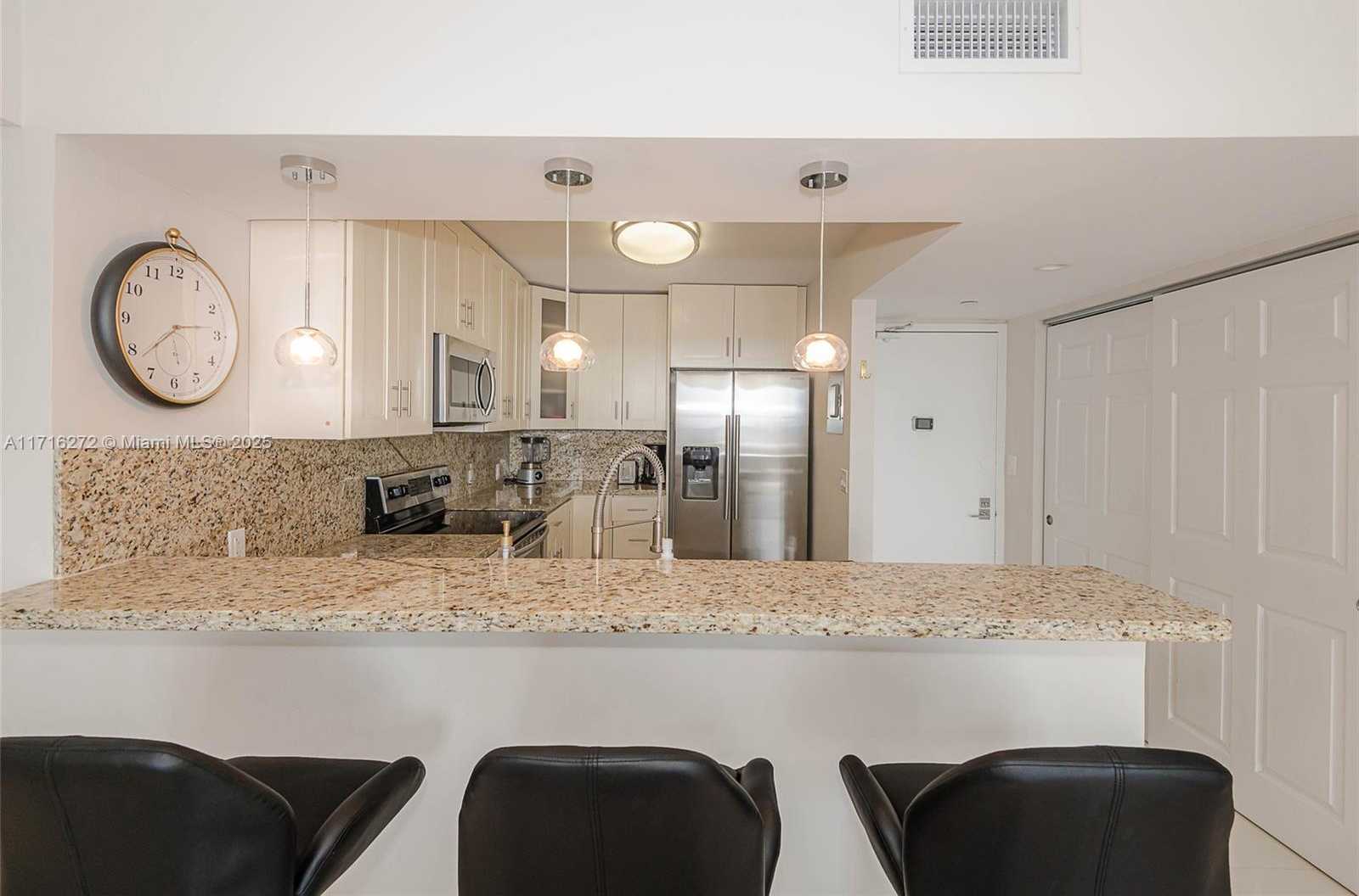 Small Image of 20335 WEST COUNTRY CLUB DR #909, Aventura Number 7