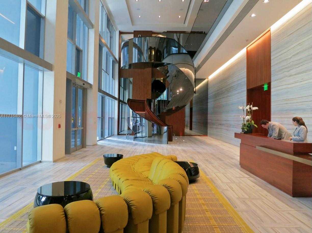 Small Image of 1300 BRICKELL BAY DR #700, Miami Number 31
