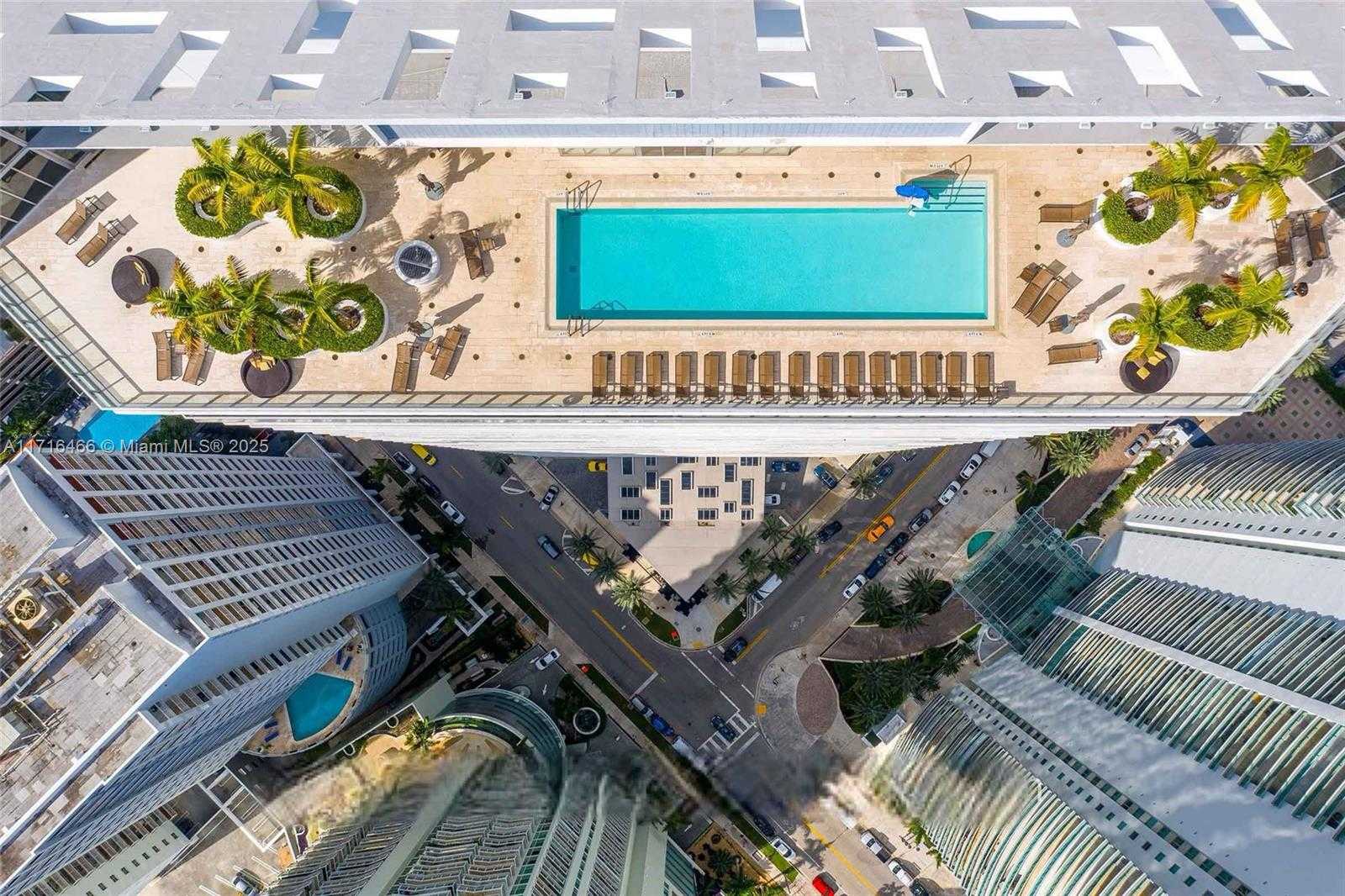 Small Image of 1300 BRICKELL BAY DR #700, Miami Number 32