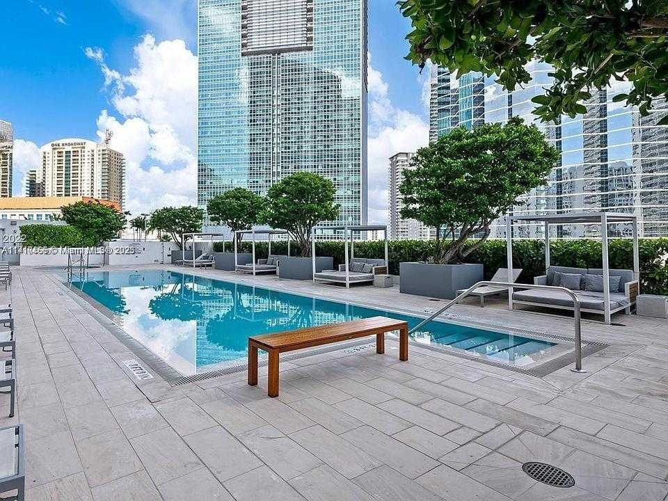 Small Image of 1300 BRICKELL BAY DR #700, Miami Number 34