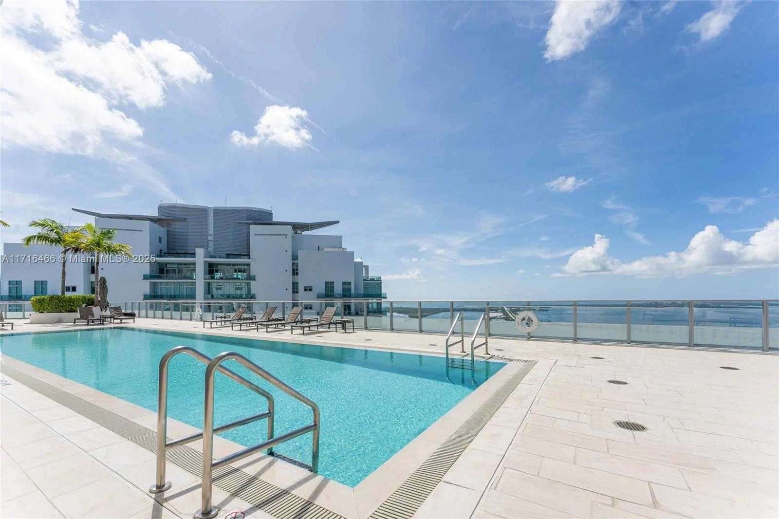 Small Image of 1300 BRICKELL BAY DR #700, Miami Number 35