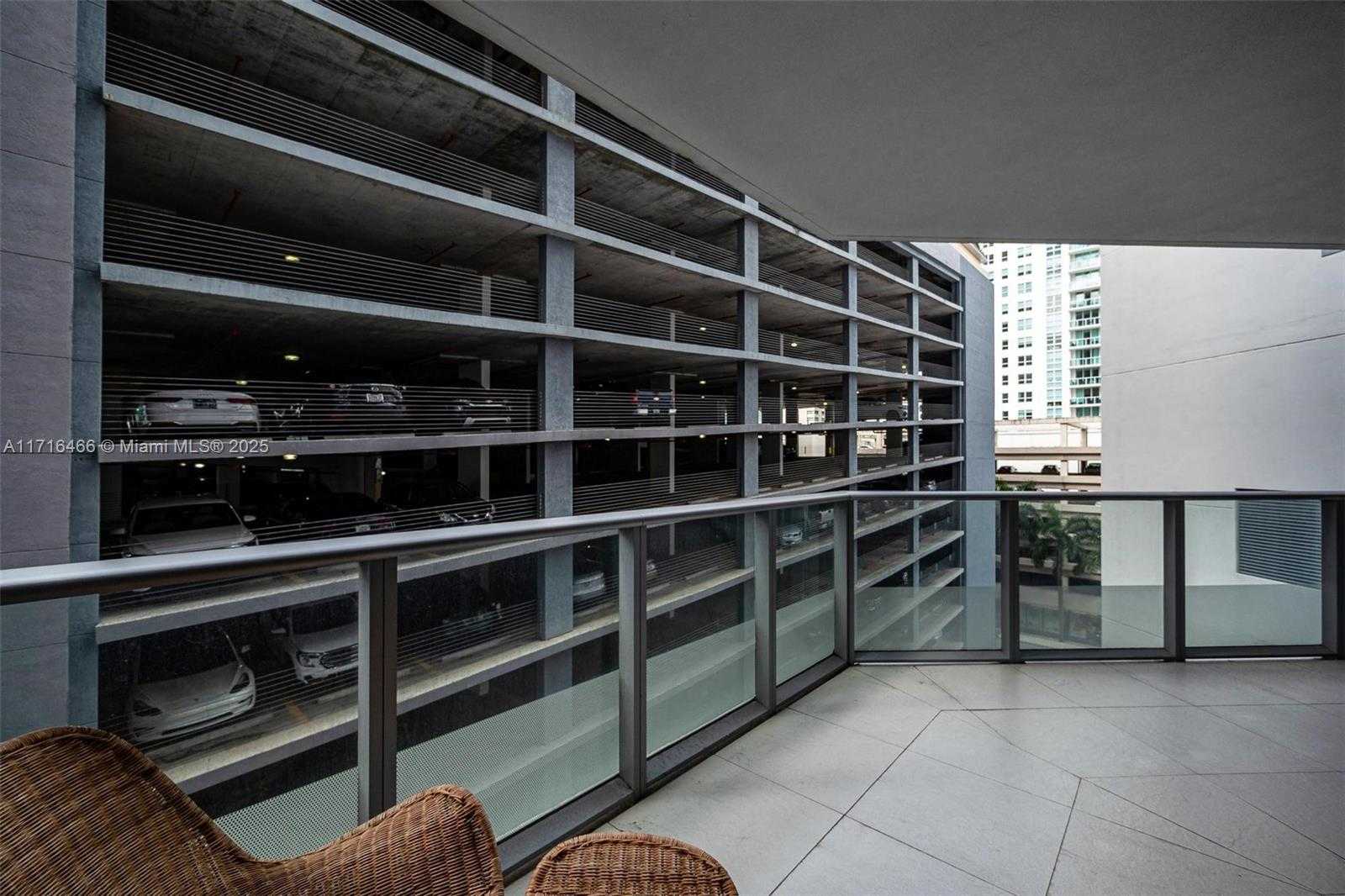 Small Image of 1300 BRICKELL BAY DR #700, Miami Number 44