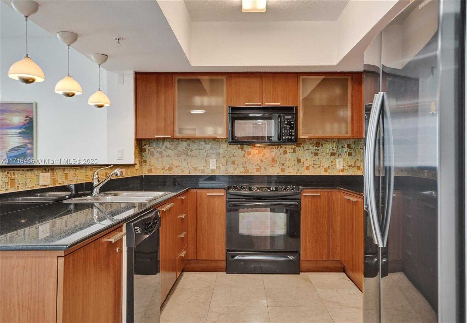 Small Image of 16699 COLLINS AVE #2405, Sunny Isles Beach Number 4