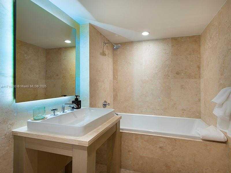 Small Image of 102 24TH ST #1540, Miami Beach Number 15