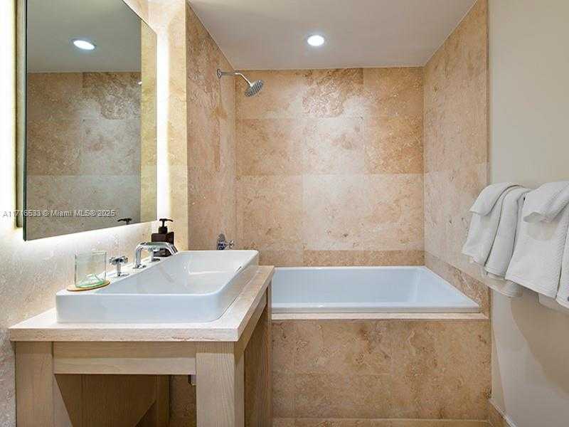 Small Image of 102 24TH ST #1540, Miami Beach Number 17