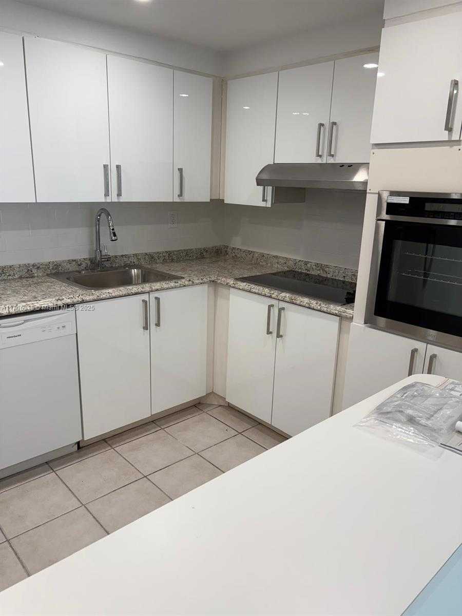 Small Image of 19390 COLLINS AVE #308, Sunny Isles Beach Number 3