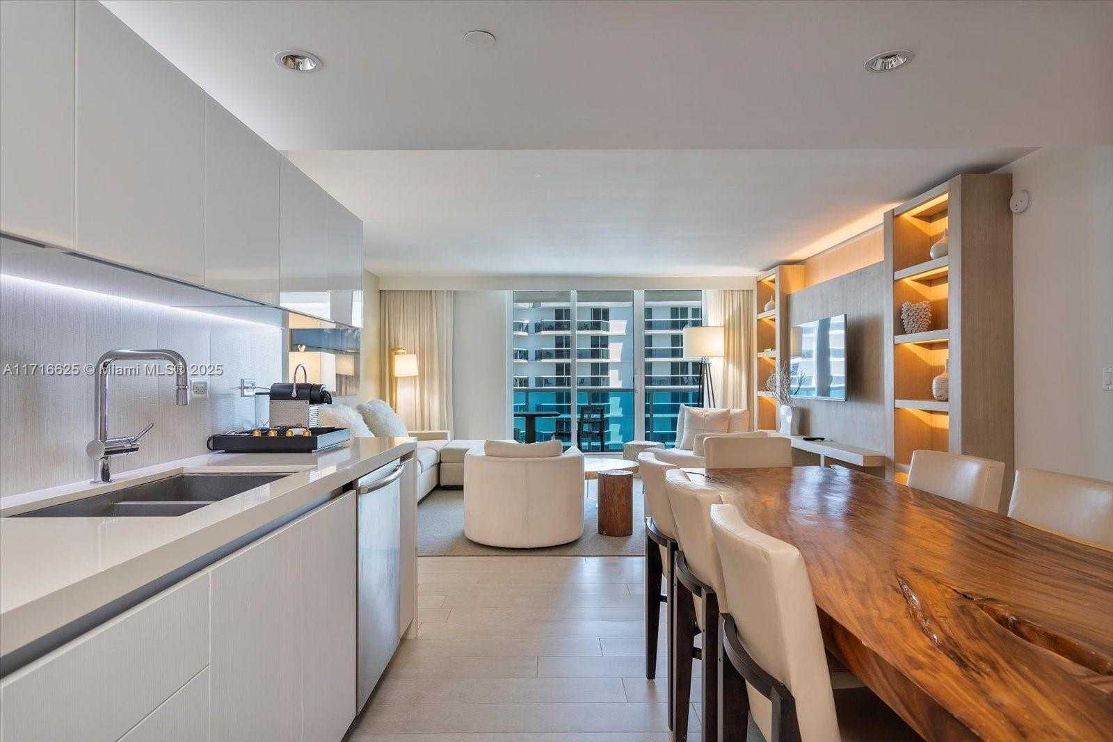 Small Image of 102 24TH ST #1413, Miami Beach Number 5
