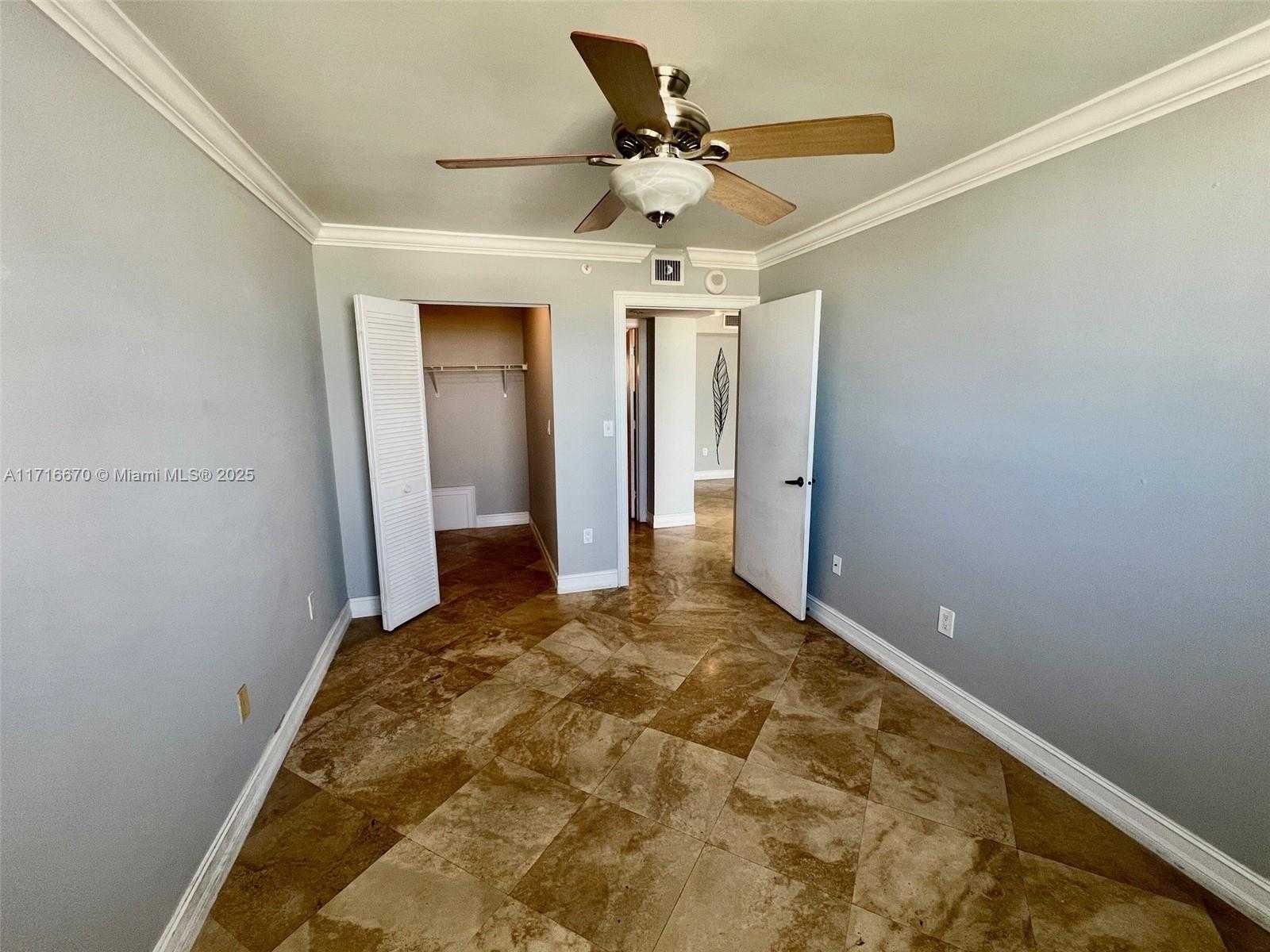 Small Image of 1688 WEST AVE #1005, Miami Beach Number 21