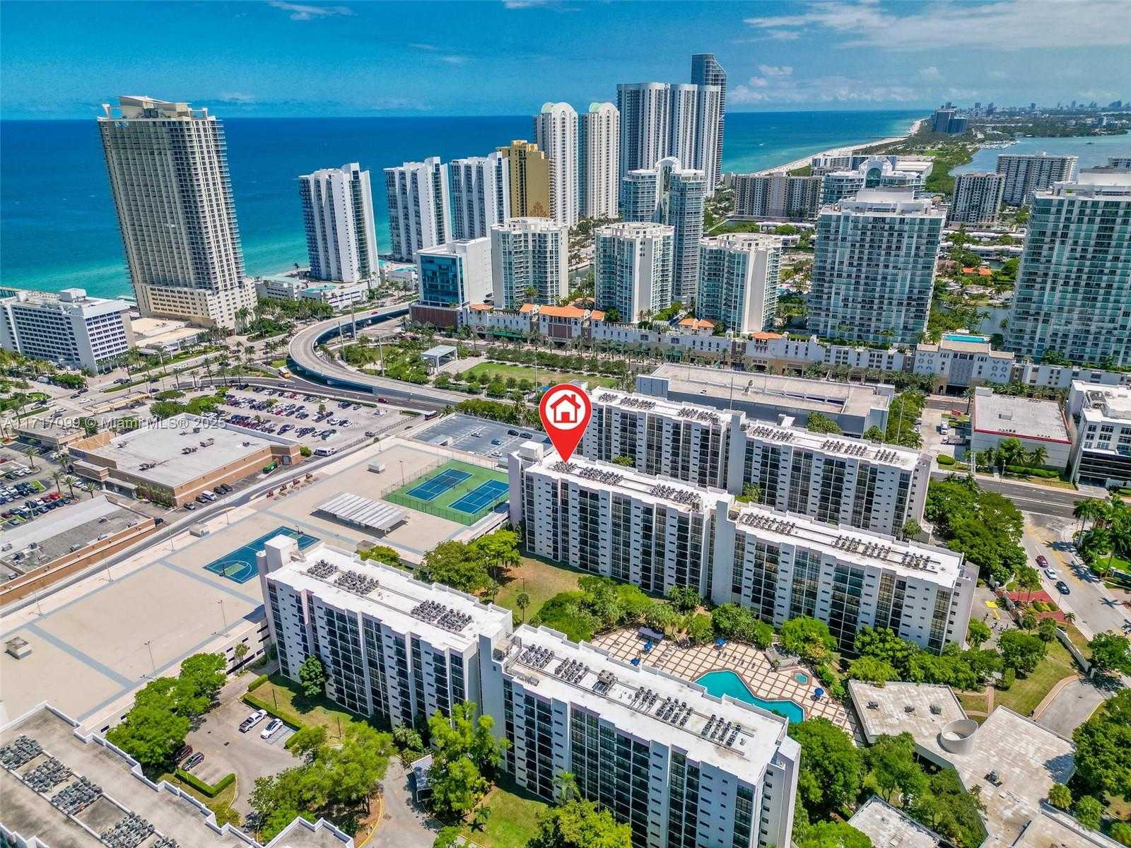 Small Image of 16919 NORTH BAY RD #821, Sunny Isles Beach Number 19