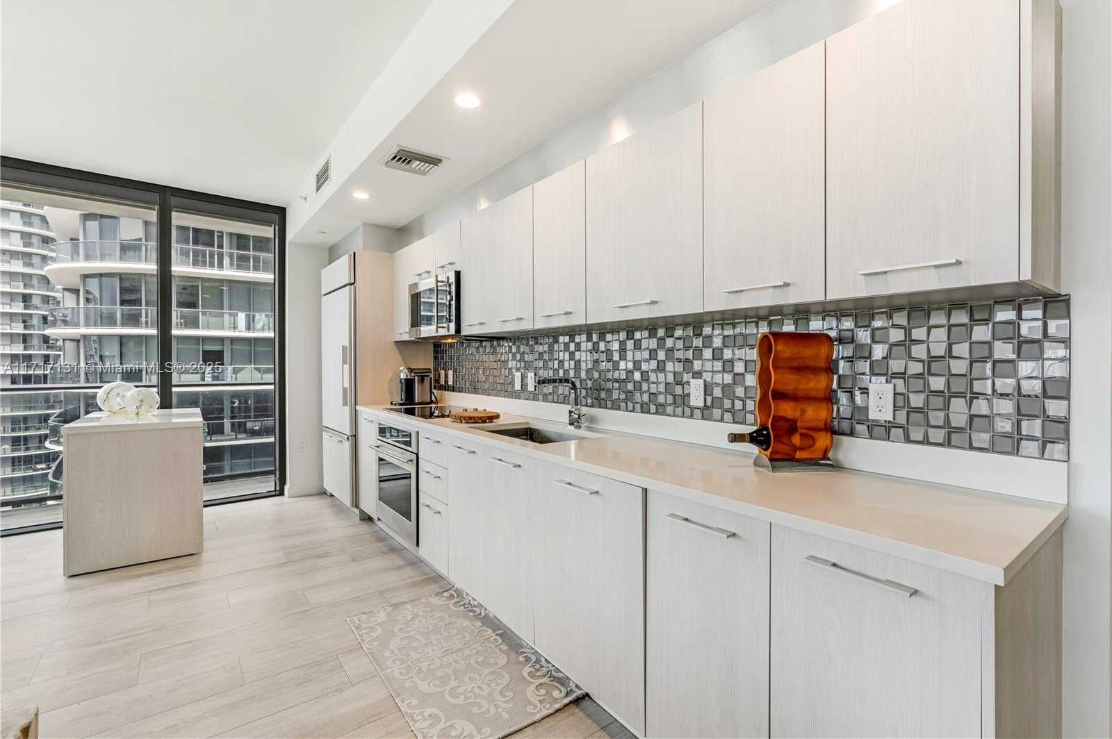 Small Image of 55 SOUTH WEST 9TH ST #4001, Miami Number 10