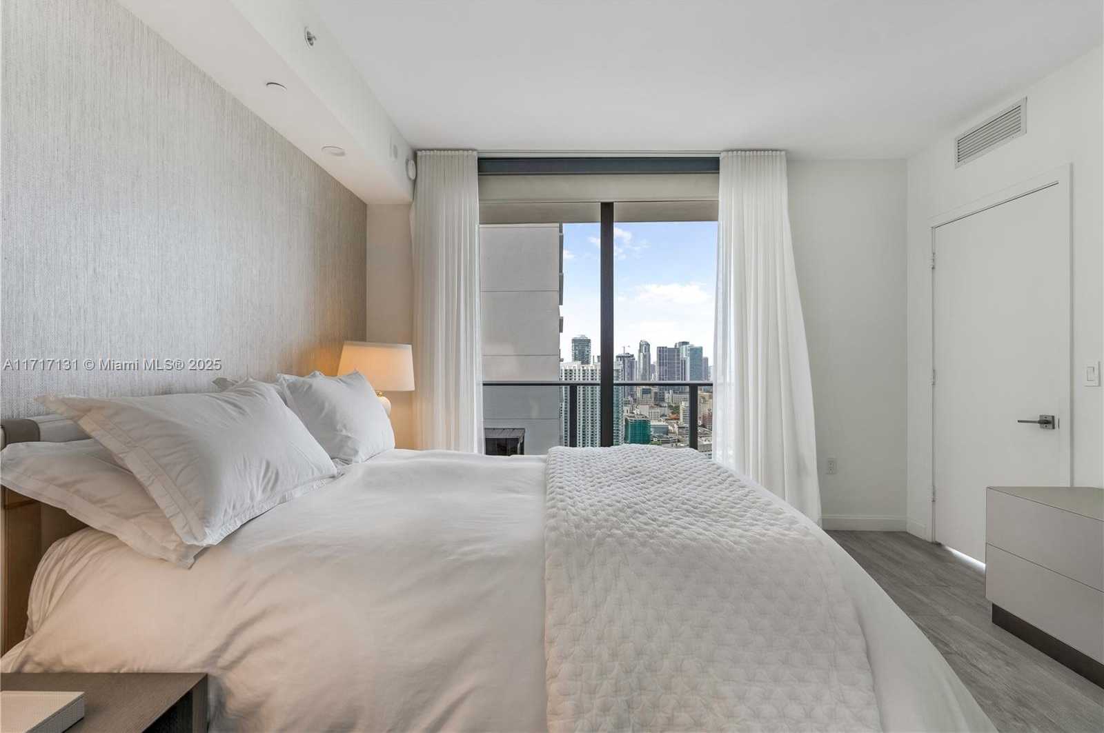 Small Image of 55 SOUTH WEST 9TH ST #4001, Miami Number 14